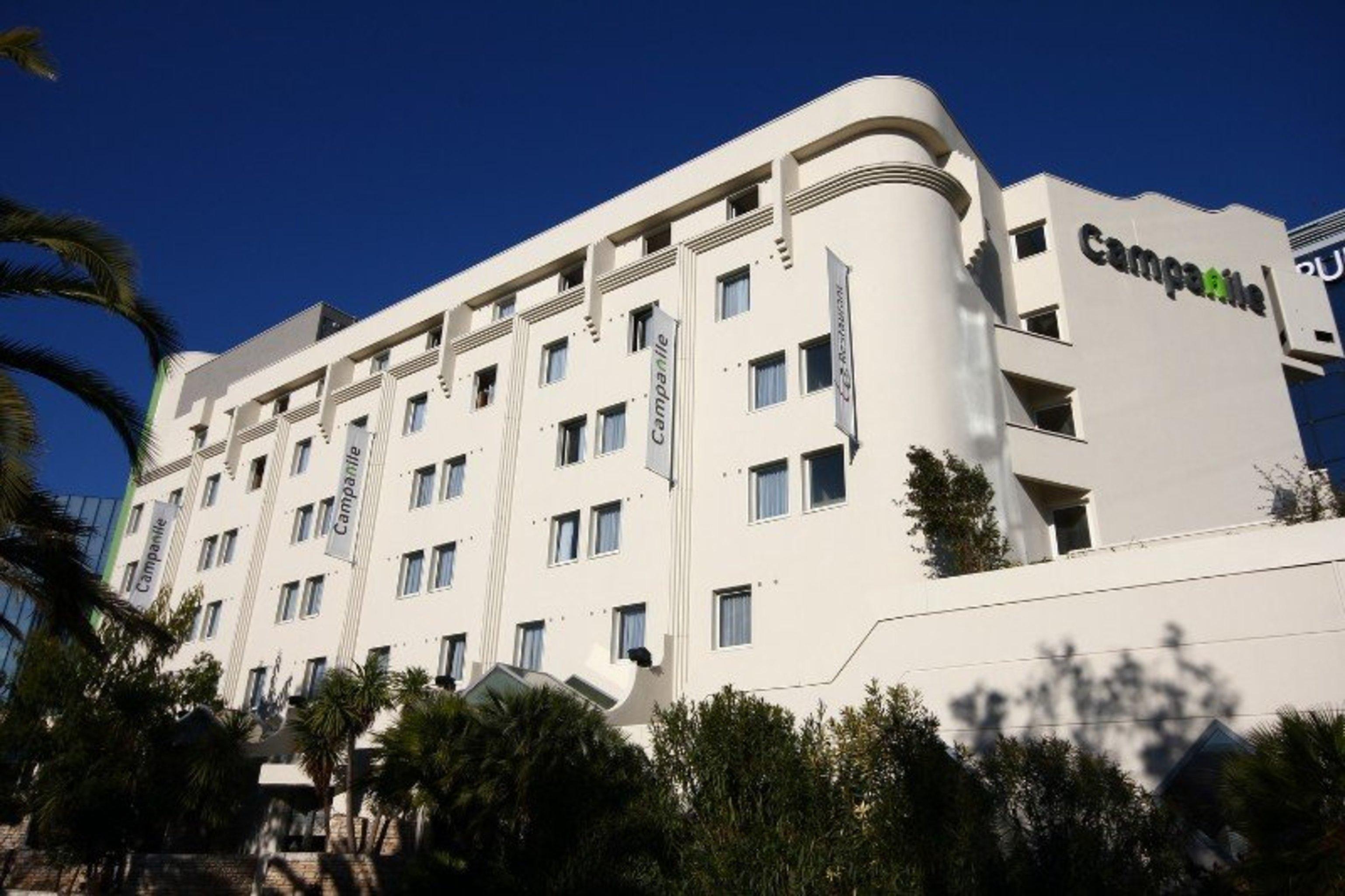 Campanile Nice Aéroport Hotel Exterior foto